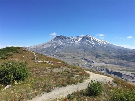 Nature Escapes — Hiking at Mount St. Helens #hike #hiking...