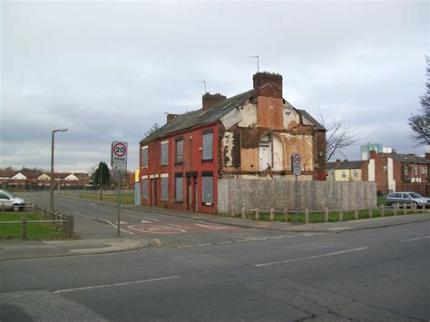 Old Salford | No longer too typical of Salford, but sadly st… | Flickr