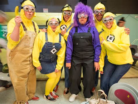 20 Funny Group Halloween Costumes That Will Make Your Wittiest Squad ...