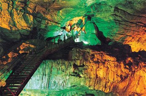 Borra Caves, Araku Valley - Timings, History, Best Time to Visit