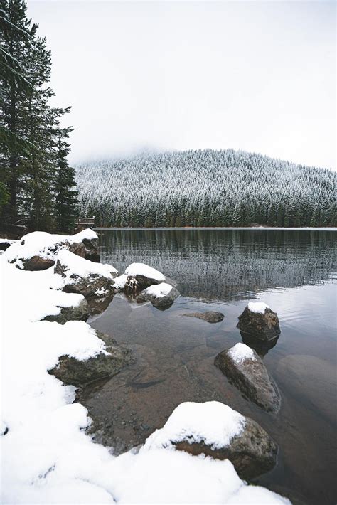 Trillium Lake Snowshoeing | Winter Conditions, When to Go