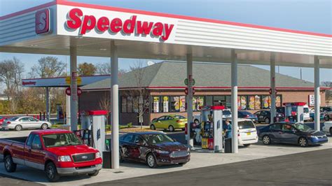 Marathon Petroleum shares gain, company to sell Speedway gas stations