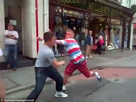 2 Irish men in bare-knuckle street fight in shocking video | Daily Mail Online