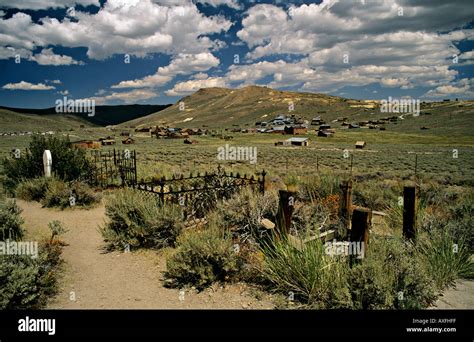 Bodie california cemetery hi-res stock photography and images - Alamy