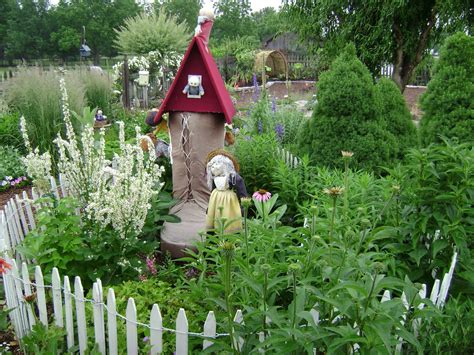 Prairie Rose's Garden: Ideas Galore in the Idea Garden