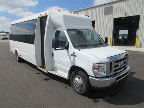 2013 Federal Ford 24 Passenger Luxury Bus