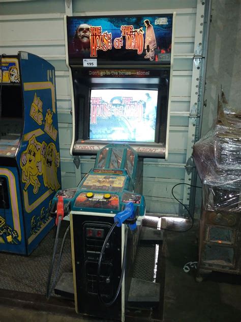 HOUSE OF THE DEAD ARCADE MACHINE (SEGA) - Able Auctions