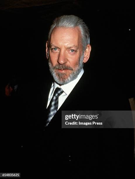 Donald Sutherland Photos and Premium High Res Pictures - Getty Images