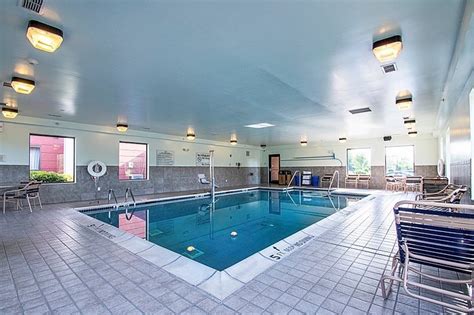 Hampton Inn Pine Grove Pool: Pictures & Reviews - Tripadvisor