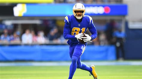 Mike Williams injury update: Chargers WR returns after evaluation for head injury vs. Dolphins ...