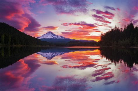 Trillium Lake Sunrise Photograph by Darren White - Fine Art America