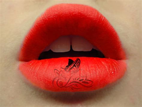 20 Best Lip Tattoo Designs