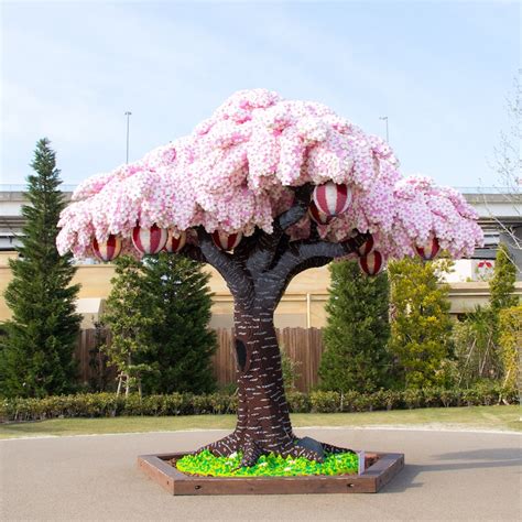 Cherry Blossom Tree Made from Lego Earns Guinness World Record