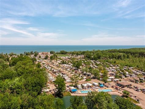 RV Camping Resort in Ohio | Sun Retreats Geneva on the Lake