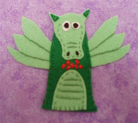 Original Dragon Puppet | Finger puppet patterns, Felt finger puppets, Dragon puppet