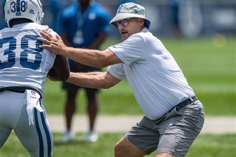 Q&A: Colts' running backs coach Tom Rathman breaks down progress of his ...