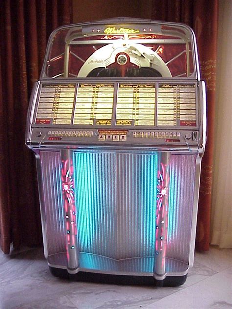 Pin by Theo J. Roos on Vintage Jukeboxes | Jukeboxes, Vintage, Nostalgia