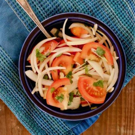 Ensalada Chilena (Chilean Salad) - Traditional Chilean Recipe | 196 flavors