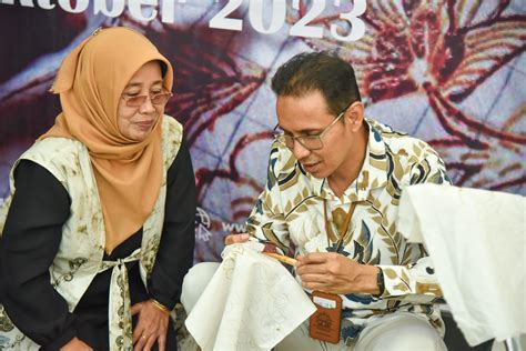 Hari Batik Nasional 2023, SAMS Sepinggan Ajak Penumpang Lestarikan Warisan Budaya