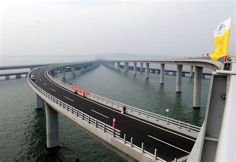 Mega Bridges: Jiaozhou Bay Bridge