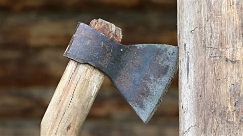 Axe Throwing: The Basics | Helpful Tips from the Pros at Buy Axes Online