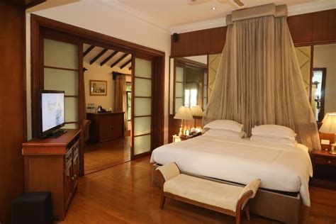 Taj Malabar Resort & Spa - Cochin - Nature Safari India