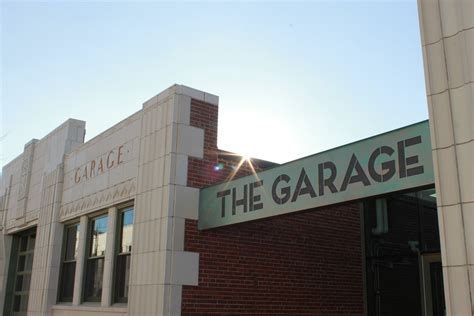 Garage Food Hall Opens at BW District