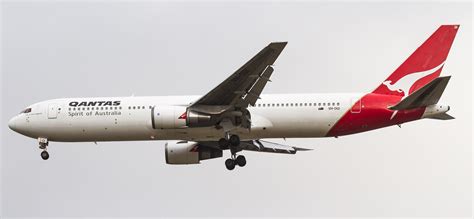 End of an Era: Qantas Retires the Boeing 767 from Passenger Service ...