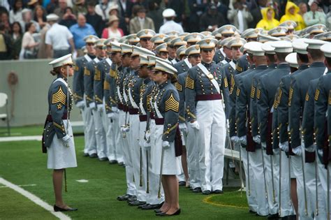 DVIDS - Images - 2014 West Point Graduation and Commissioning [Image 2 ...