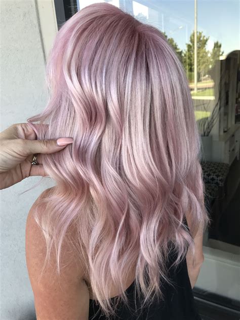 Pastel pink hair by Kathy Nunez Pink Blonde Hair, Rose Pink Hair, Hair Color Rose Gold, Hair ...