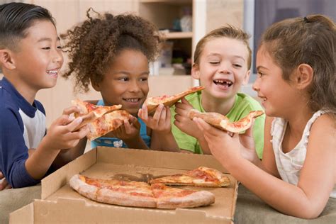 Parents Should Limit Kids' Pizza Consumption, Researchers Say | Live ...