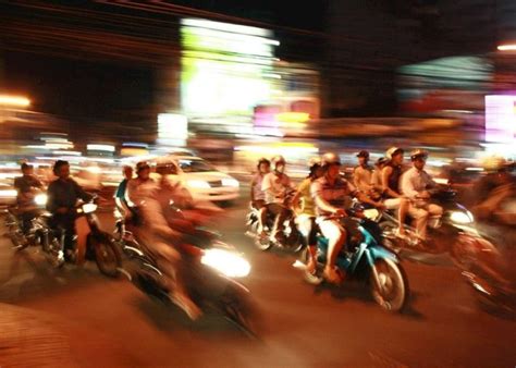 Saigon Nightlife on Scooter - Saigon Day Trip