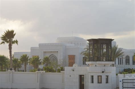 Qatar emir building palace in Oman’s mountains as ties strengthen ...