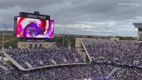 Hypnotoad creator says it's "awesome" TCU embraces his creation | wfaa.com