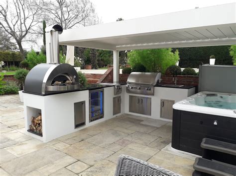 Bespoke Outdoor Kitchen Designs at the London Essex Group