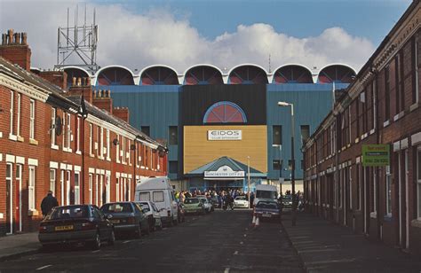 Remembering Maine Road - 20 years on from Manchester City's final game at their old home ...