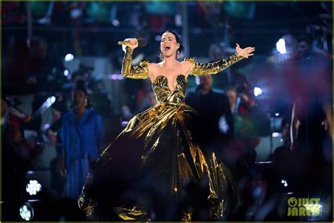 Katy Perry Performs 'Roar' & 'Firework' at King Charles Coronation ...