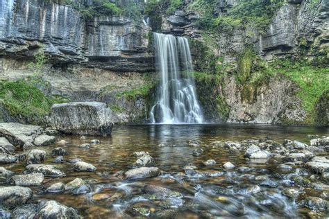 20 of the Best Walks in the Yorkshire Dales | Beautiful waterfalls ...