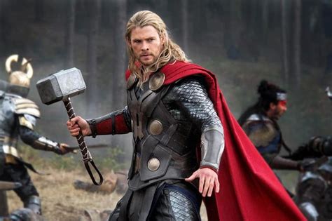 Chris Hemsworth ‘suffers back injury’ while filming Thor: Love and ...