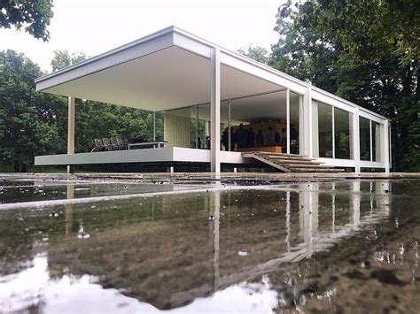 [building] Farnsworth House by Mies van der Rohe : architecture