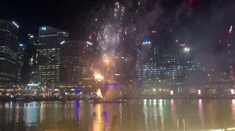 Sydney fireworks worldwide famous - YouTube