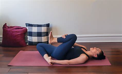 Try These 5 Yoga Poses to Open Tight Hips | YouAligned