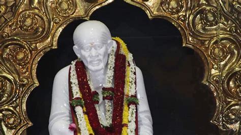 Guru Purnima 2018: The 3 miracles and mystery behind Shirdi Sai Baba idol—Pics | Culture News