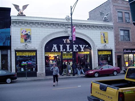 Lakeview retailer The Alley set to close | Crain's Chicago Business