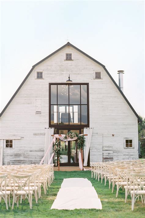 Rustic Destination Wedding Venues in the U.S.