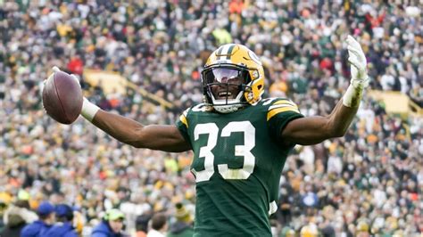 Reports: Vikings signing ex-Packers running back Aaron Jones