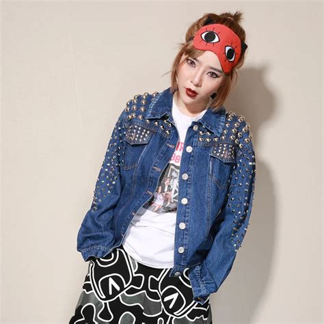 2018 New Arrival Fashional Handmade Rivets Denim Jacket Women Punk Style Heavy Metal Rivets ...