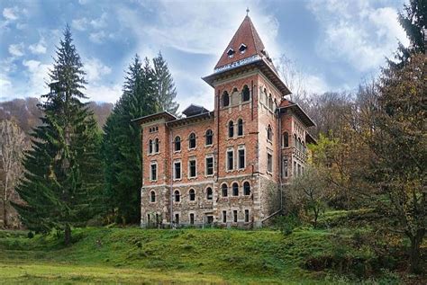 Eastern Europe Style: Transylvania Castles for Sale - Best SF Homes