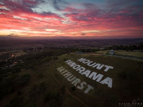 Mount Panorama Bathurst Sunrise Mount Panorama, V8 Supercars, Bathurst ...