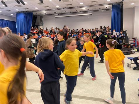 Gosforth Junior High Academy on Twitter: "Our school ceilidh band in action! Good luck tonight!"